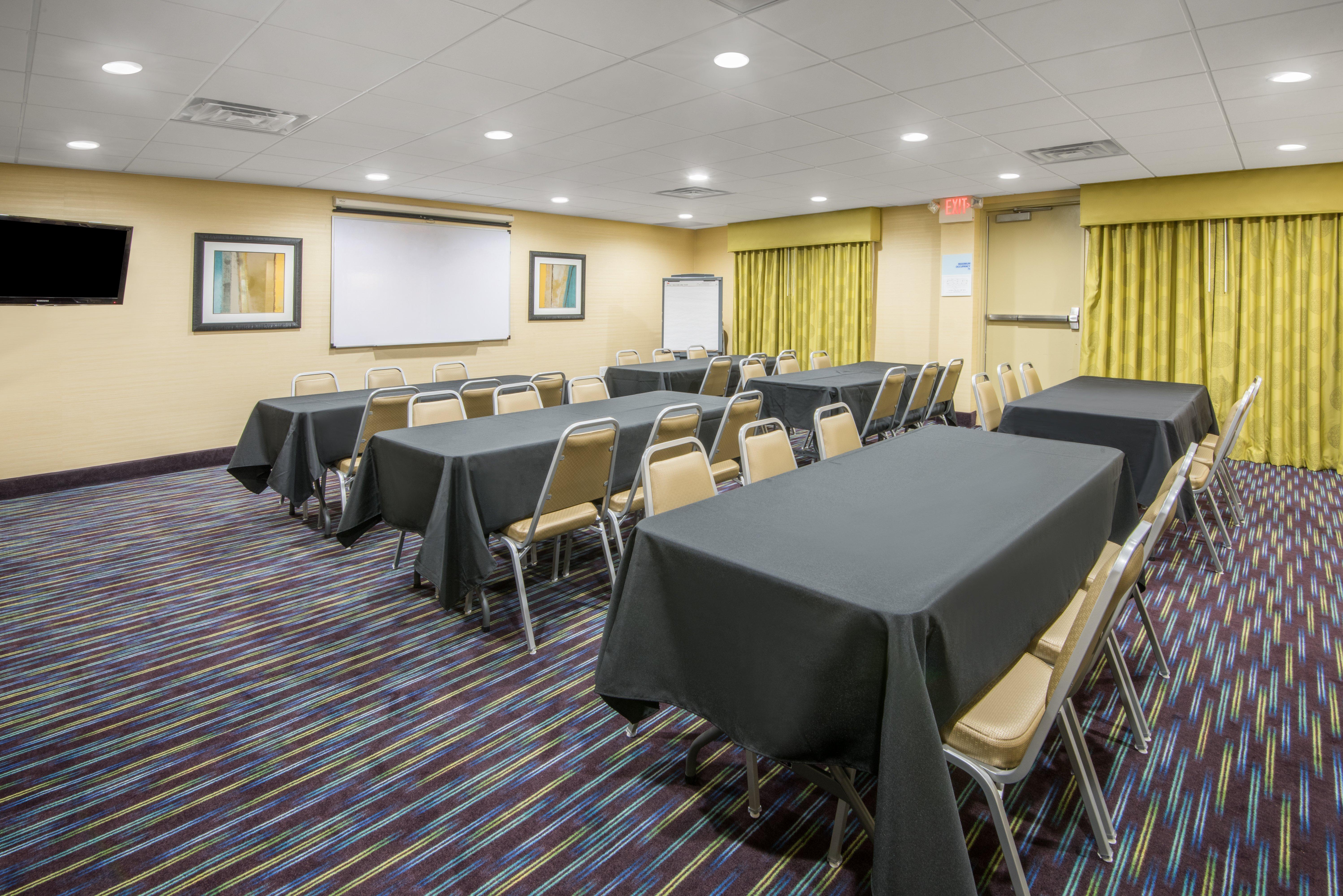 Holiday Inn Express Hotel & Suites Ashland By Ihg Екстериор снимка