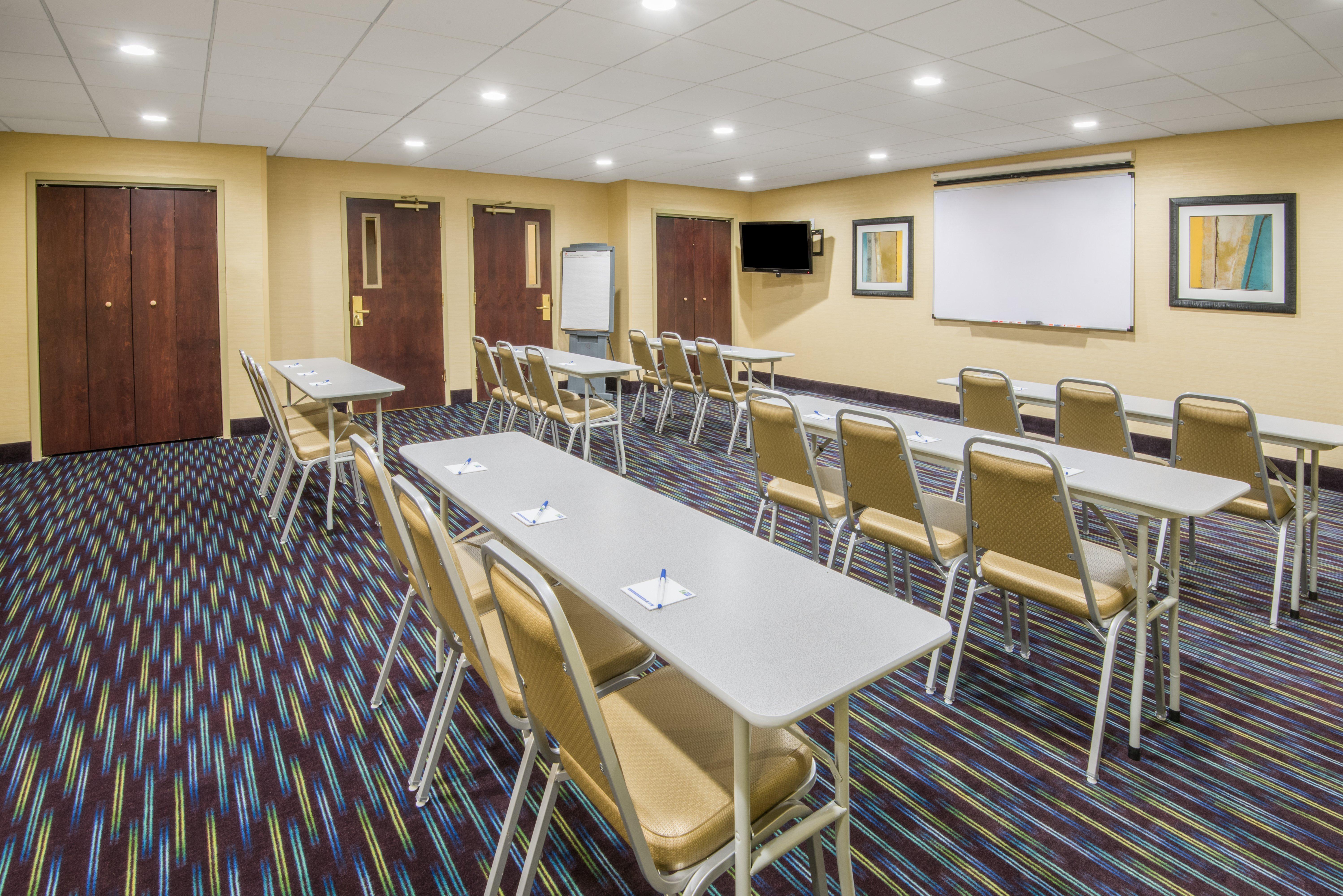 Holiday Inn Express Hotel & Suites Ashland By Ihg Екстериор снимка