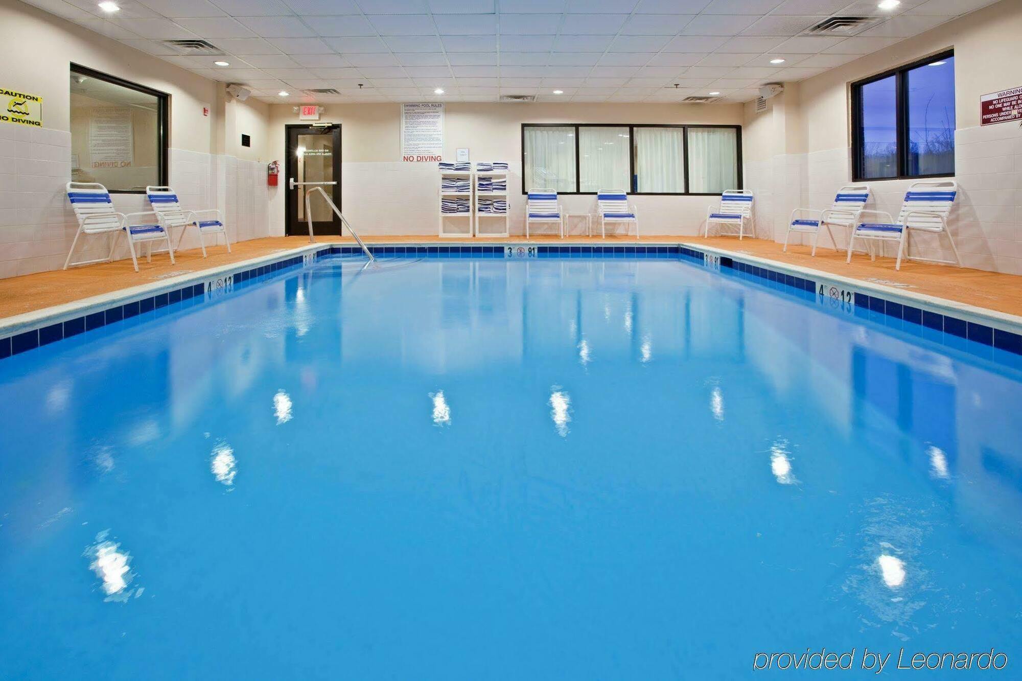 Holiday Inn Express Hotel & Suites Ashland By Ihg Съоръжения снимка